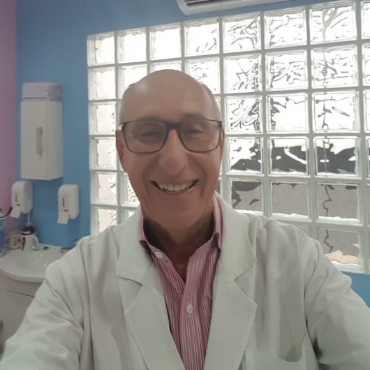 Dr. Joao Leite De Carvalho