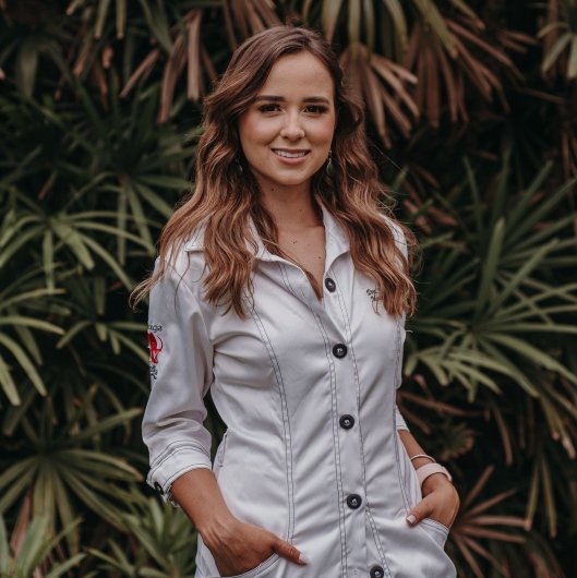 Dra. Sarah Mariana Renovato Martins Souza