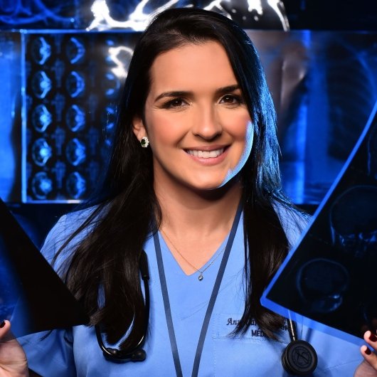 Dra. Any Caroline Da Silva Alves