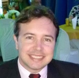 Dr. Felipe Goncalves Schroder E Souza