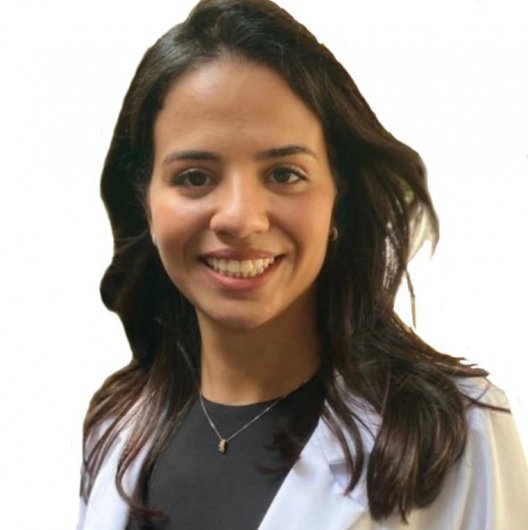 Dra. Tamires de Menezes França