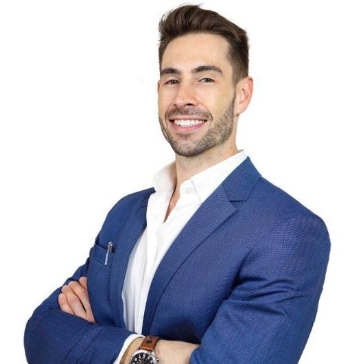 Dr. Daniel Debastiani