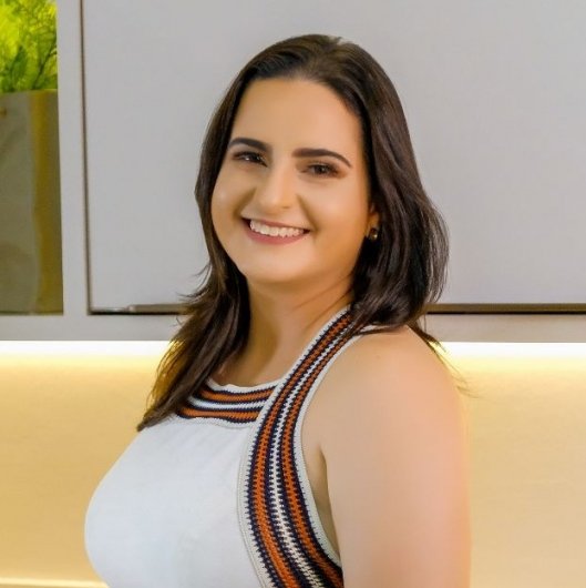 Dra. Layza De Sousa Moreira