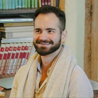 Dr. Caio Akaki