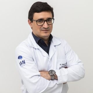 Dr. Woquiton Rodrigo Marques Martins