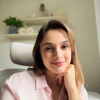 Nicole Cristine de Oliveira Brotto