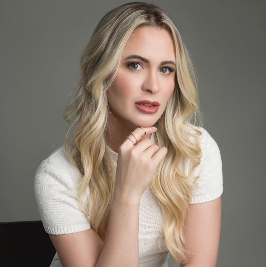 Dra. Fernanda Ramos