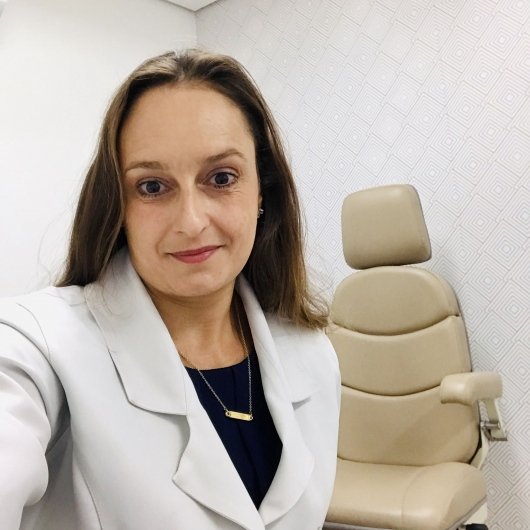 Dra. Maria Carolina Queiroz