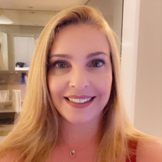 Cristiane Gomes