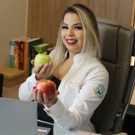 Dra. Emilly Sousa