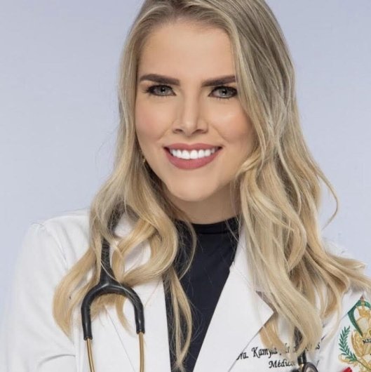 Dra. Kamyla Adriana Dias