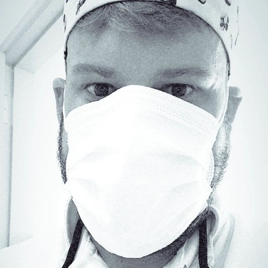 Dr. Gustavo Camargo