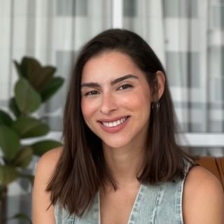 Dra. Geovanna Lemos