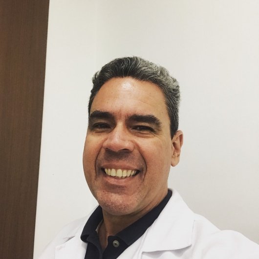 Dr. Renato Medeiros