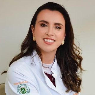 Dra. Evelyn Estefania De Almeida