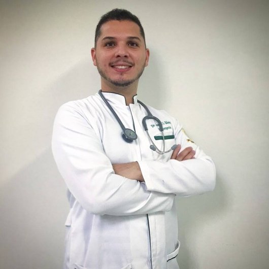 Dr. Samuel Santos
