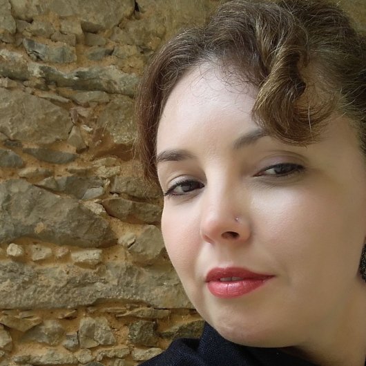 Dra. Lilian Lacerda