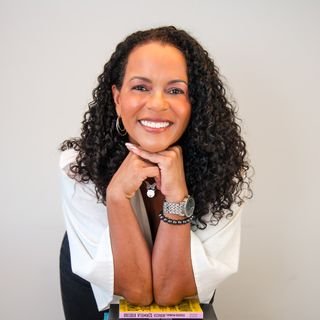 Dra. Renata Angela Ribeiro Gomes
