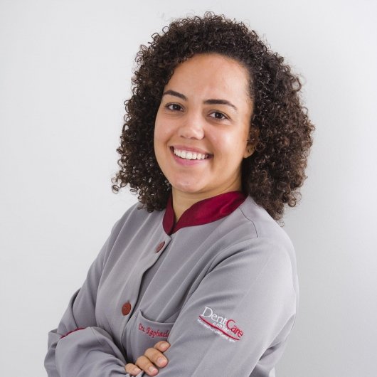 Dra. Raphaela Pereira
