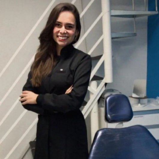 Dra. Isabella Barros Rocha Brandão