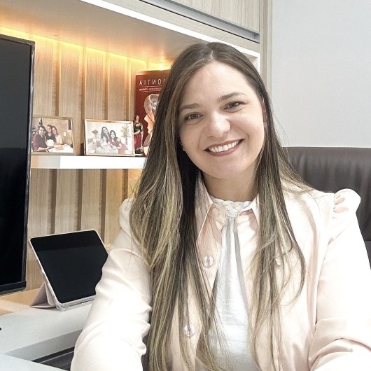Dra. Daniele Mota Oliveira