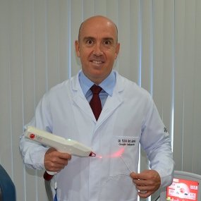 Dr. Flávio Reis Gouvêa