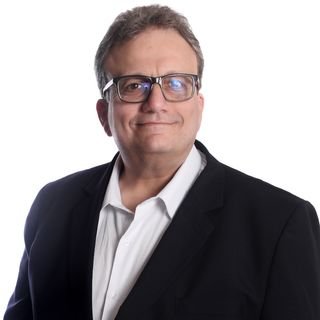 Dr. Carlos Eduardo Prado Costa