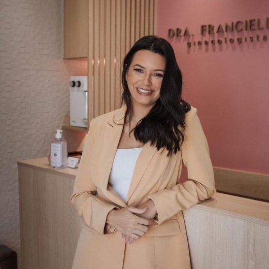 Dra. Francielle Carvalho