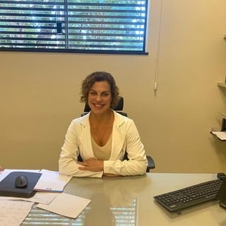 Dra. Regiane Marques Campos Pereira