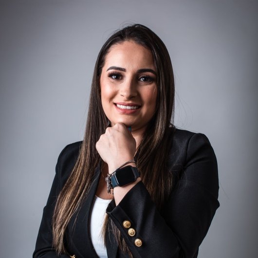 Dra. Amanda Alexandre Hejazi