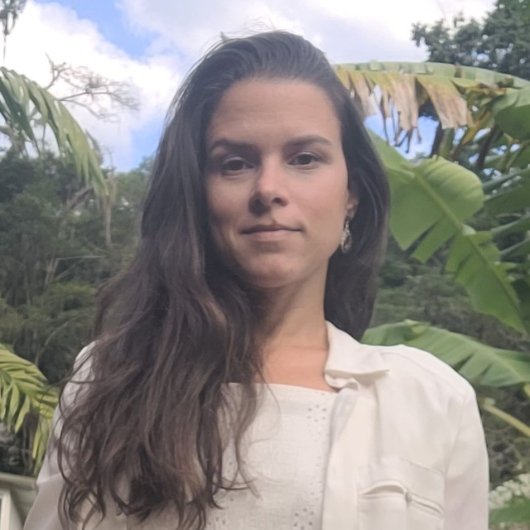 Dra. Bruna Seixas Bortolato