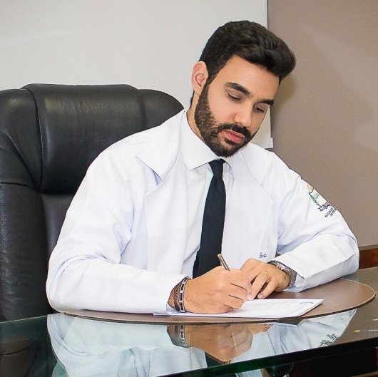 Dr. Wiler Costa