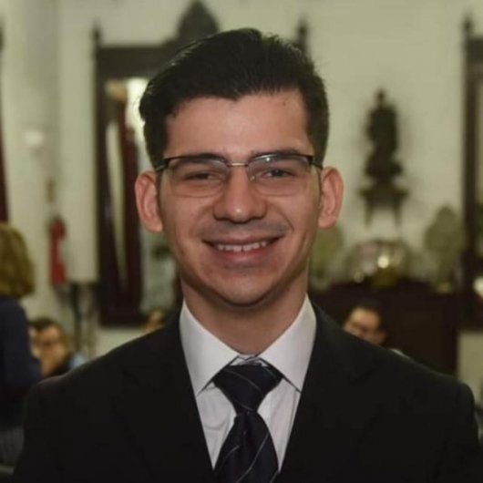 Dr. Mateus Lins