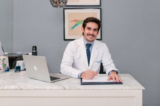 Dr. André Borges Ferreira Gomes