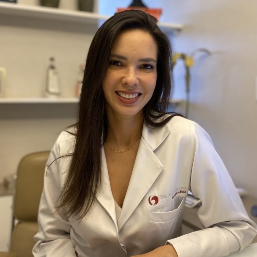 Dra. Ana Cláudia Gonçalves Lima