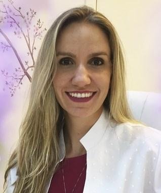 Dra. Barbara Saavedra Deus