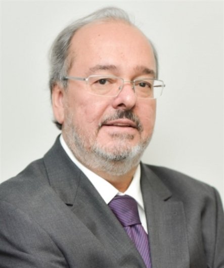 Dr. Francisco Azeredo Bastos
