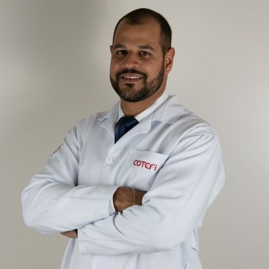 Dr. Roberto Guimarães Rezende