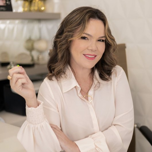 Dra. Renata Loureiro Moretto