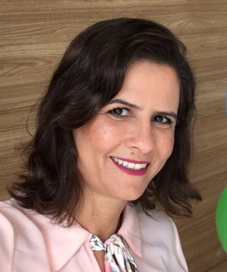 Dra. Liana Cristina Melo Carneiro Costa