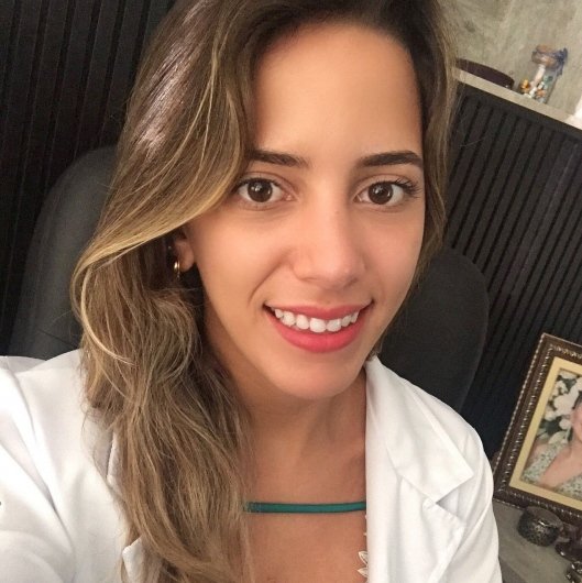 Dra. Daniela Rocha Franco Drumond