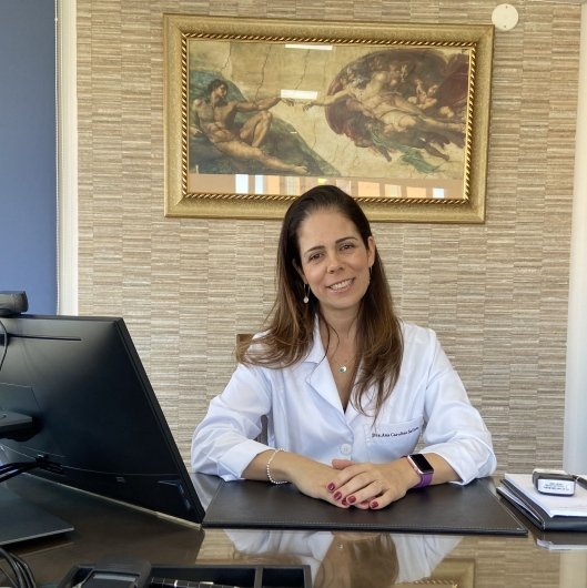Dra. Ana Carolina Sallum Dos Santos