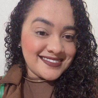 Prof. Tais Machado