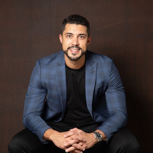 Dr. Gustavo Papa Soares