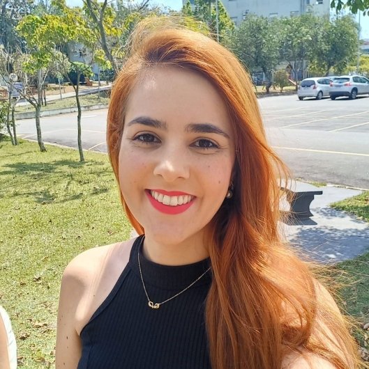 Dra. Letícia Altheman Loureiro
