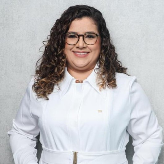 Dra. Ana Paula Ferreira