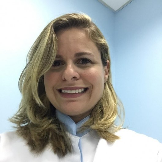 Dr. Leyla Luz