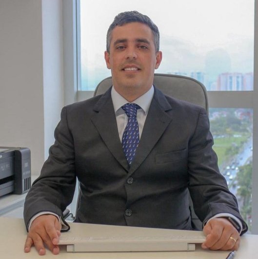 Dr. Alan Trigueiro