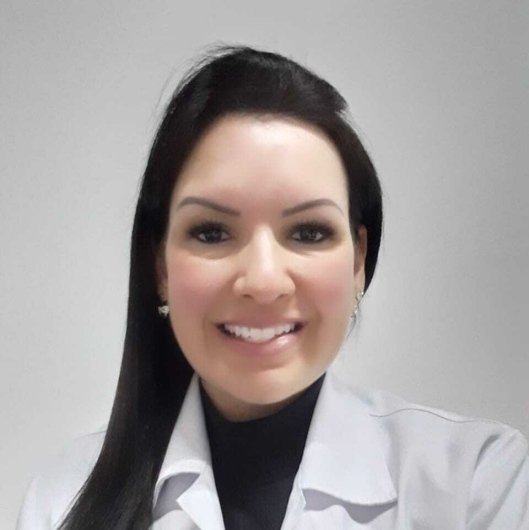 Dr. Giselle Tomaz de Carvalho