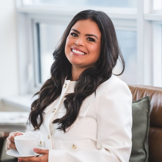 Dra. Andressa Pereira Matos